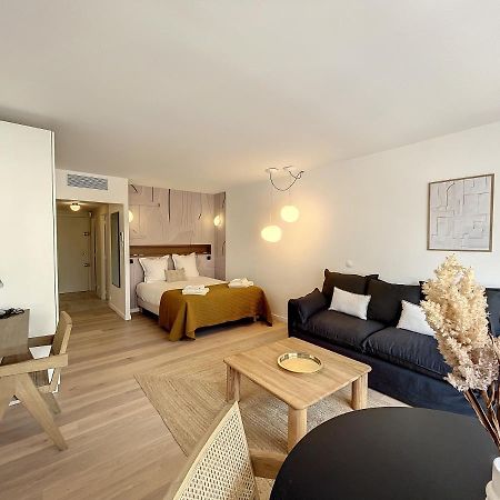Gray D'Albion Apartment Кан Екстериор снимка
