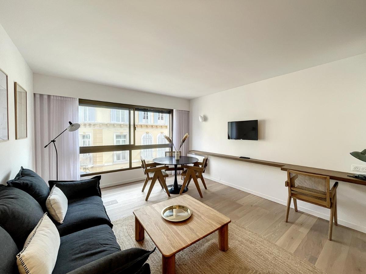 Gray D'Albion Apartment Кан Екстериор снимка