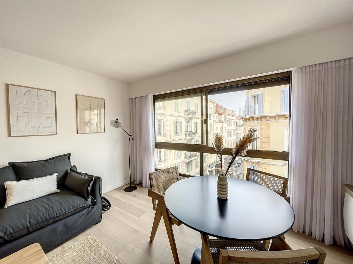 Gray D'Albion Apartment Кан Екстериор снимка